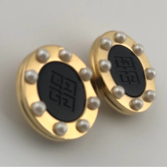 Givenchy Vintage Haute Couture Disc clip on earrings with gold tone faux pearls - Picture 4 of 7